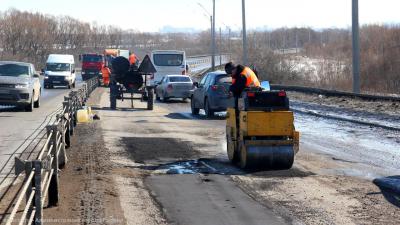 В Рязани проверили, как производится аварийный ремонт дорог